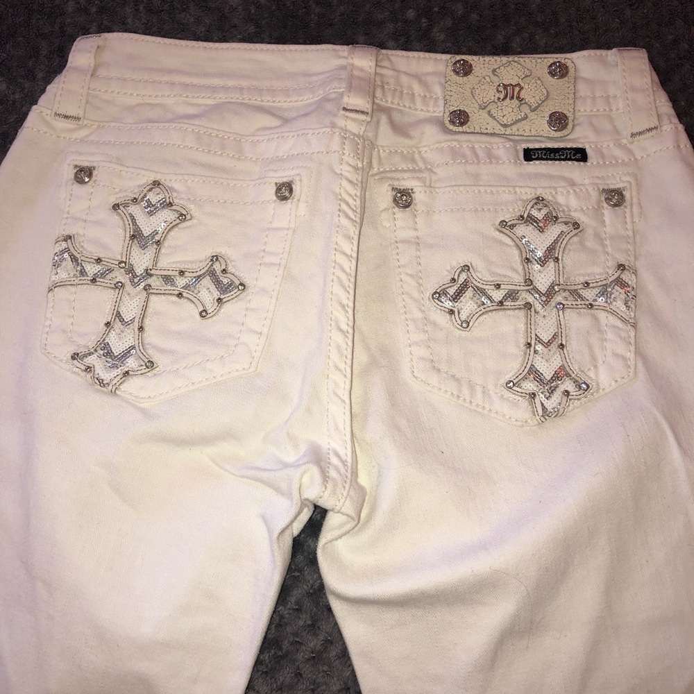 White Miss Me Bootcut Jeans Size 30